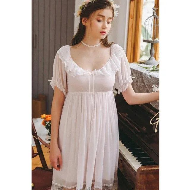 2019 New Arrival Women Cotton Short Sleeve Modal Retro Vintage Lace Princess Beautiful Nightgown Female Palace Sleep Dress H822