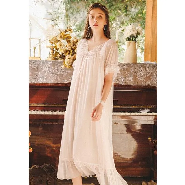 2019 Vintage Sleepwear Women Home Wear Night Dress Princess Style Lace Ruffle Cotton Lining Short Sleeve Long Nightgown H832