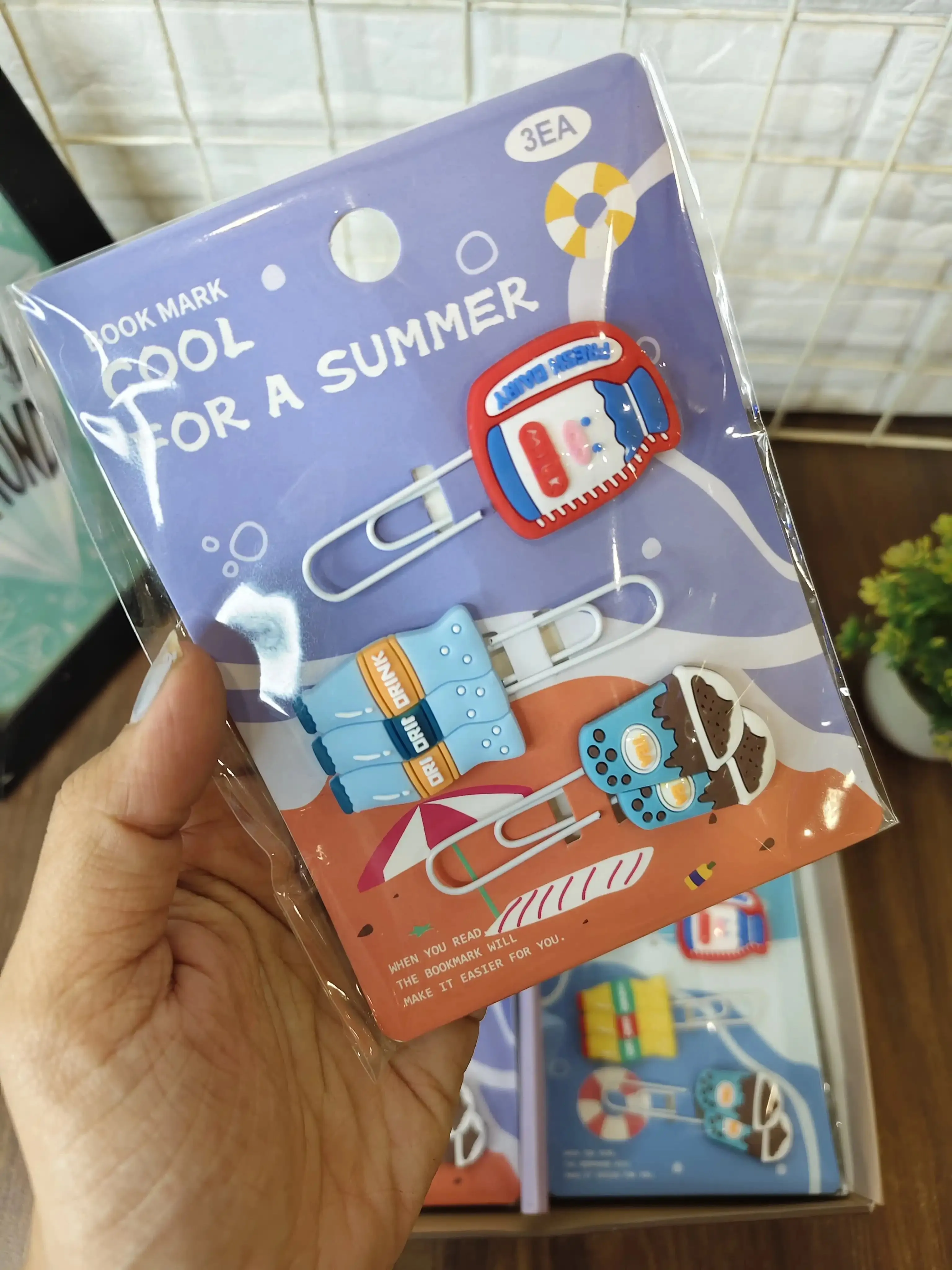 Cool summer bookmarks